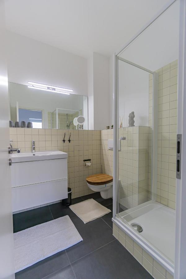 Exklusive Stadtvilla-190Qm- Parkplatz- 3Schlafzimmer- 2 Baeder- Netflix- Waschmaschine- 4 Etagen-Naehe Theater Котбус Экстерьер фото